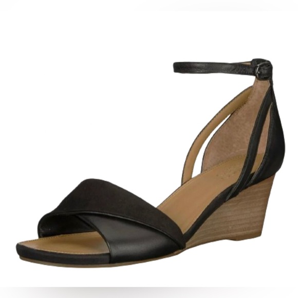Franco Sarto Shoes - Franco Sarto Deirdra Wedge Sandal in Black Size 9 1/2